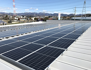 群馬県伊勢崎市／完全自家消費型太陽光発電／傾斜屋根